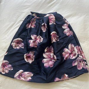 Chicwish full flower skirt; size XS